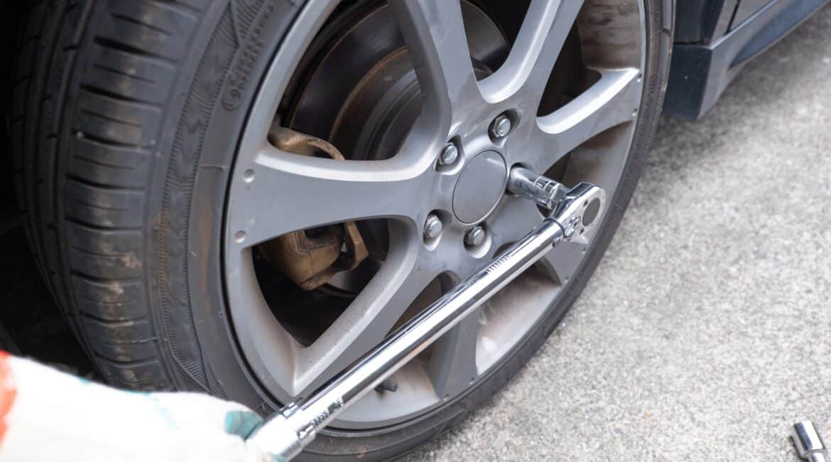 トルクレンチおすすめ5選【2026年最新版】タイヤ交換、オイル交換に最適なプレセット型